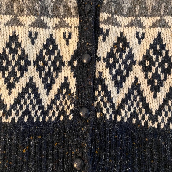 Princeton Club Women’s Acrylic/Wool Button Up Sweater w/ Shoulder Pads - Size M - Picture 2 of 7